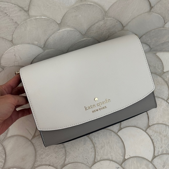 BEAUTIFUL BRAND NEW GREY AND WHITE KATE SPADE CROSS BODY! STRAP INCLUDED! - Picture 9 of 16